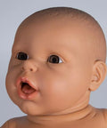 Bebeluș pentru exerciții de părinți, femeie, culoare piele medie, 2,4 kg