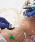 Simulator Baby C.H.A.R.L.I.E. pentru resuscitare neonatală cu ECG
