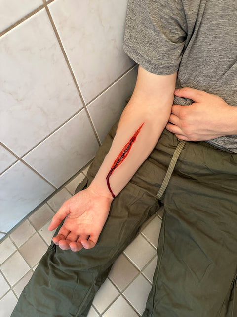 Wound moulage Suicide attempt