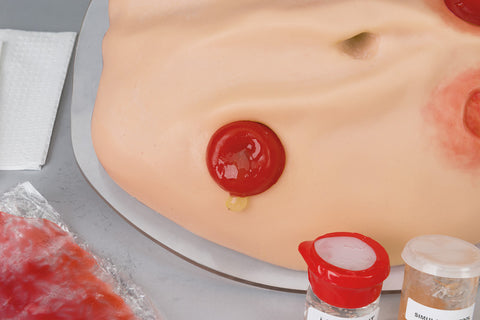 Simulator complet de îngrijire ostomie