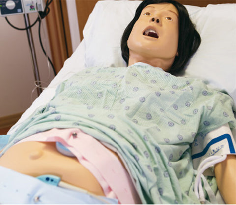 Simulator de naștere matern și neonatal de bază „Lucy"