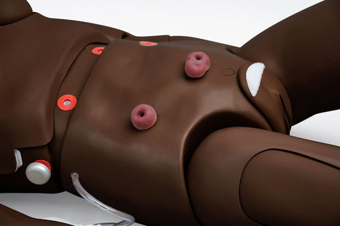 Simulator avansat de îngrijire a pacientului Clinical Chloe, ten închis